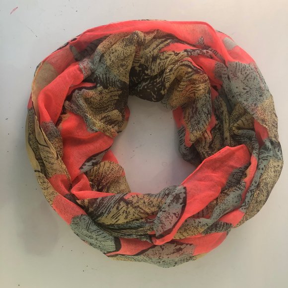 Infinity scarf - Picture 1 of 2